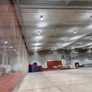 Pallojen ja muiden kattorakenteita rikkovien kohteiden suojaamiseen ratkaisu on Rombull kattosuojaverkot