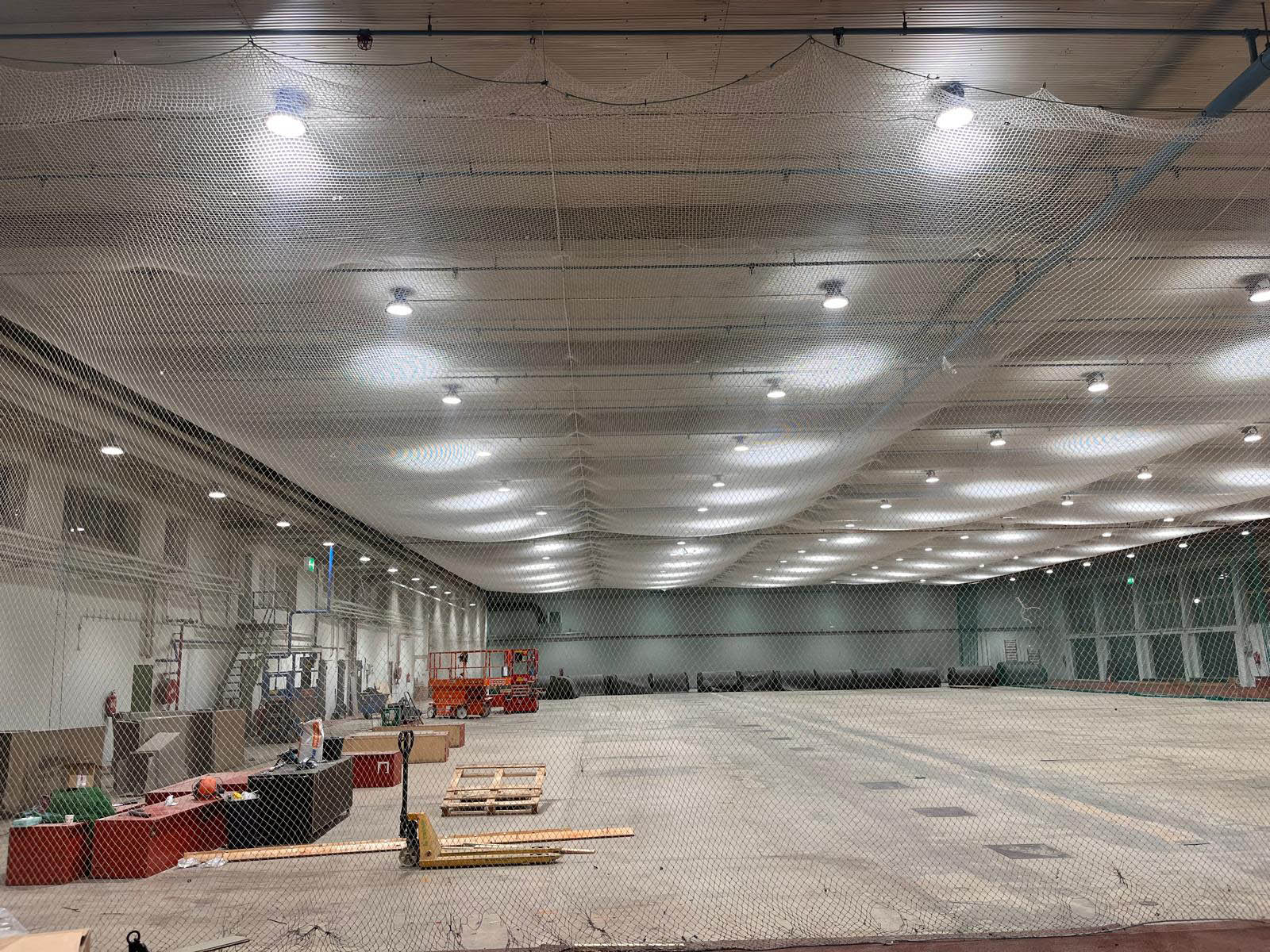 Suojaverkko kattorakenteiden suojaamiseen – Rombull kattosuojaverkko