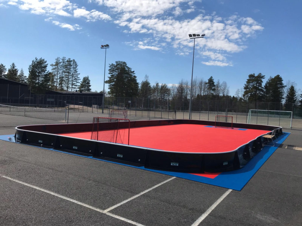 Ulkosalibandy kenttä - Gripper Outdoor alustalla varustettu pelialusta