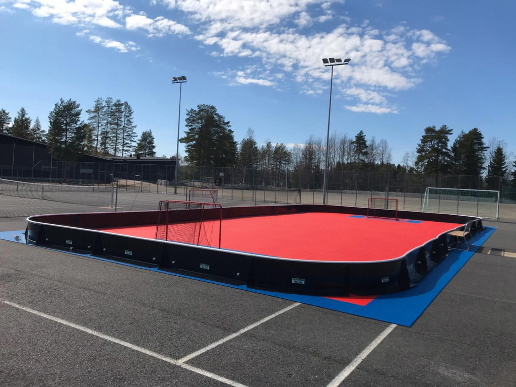 Ulkosalibandy kenttä - Gripper Outdoor alustalla varustettu pelialusta