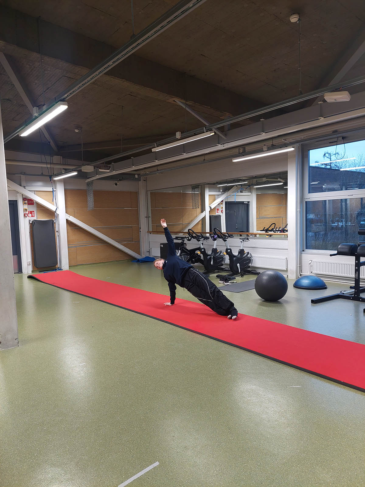 Rullattava voimistelupatja liikuntasaliin