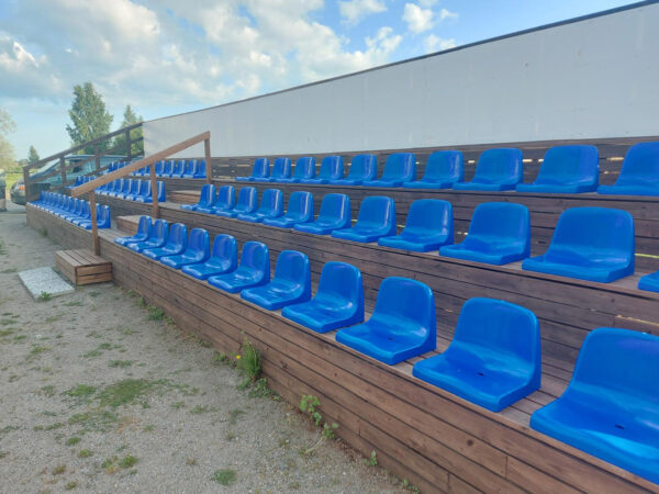 PRO 32 katsomotuoli sisä- ja ulkokatsomoon